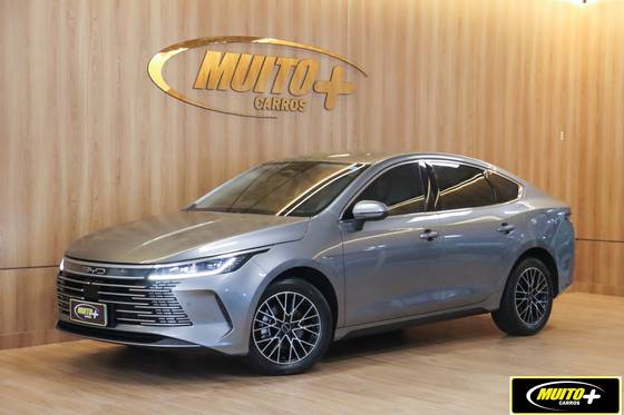 BYD KING 1.5 DM-I PHEV GS AUTOMÁTICO BYD KING 1.5 DM-I PHEV GS AUTOMÁTICO